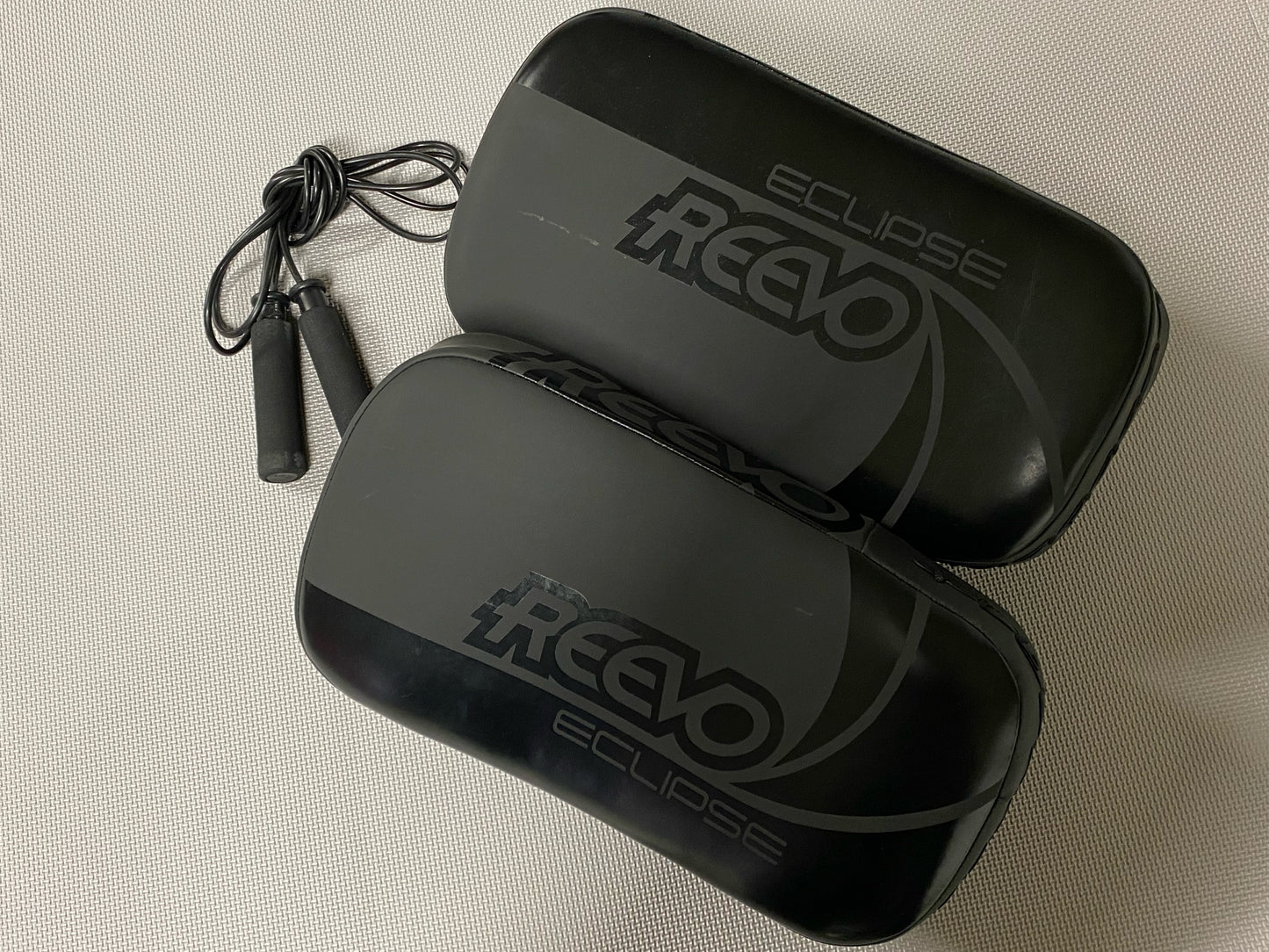 Reevo Eclipse Thai Pads